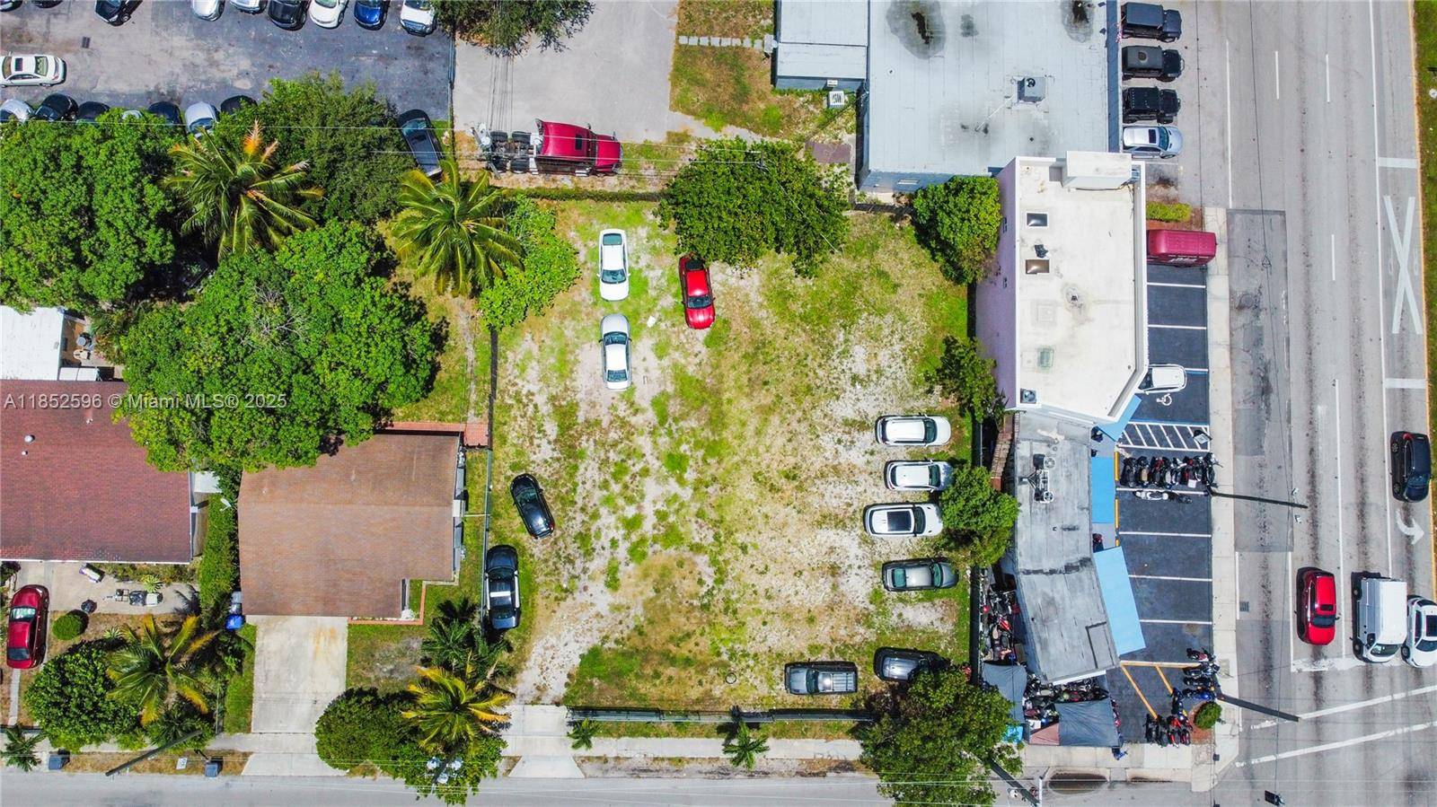 Hollywood, FL 33020,2105 Monroe St