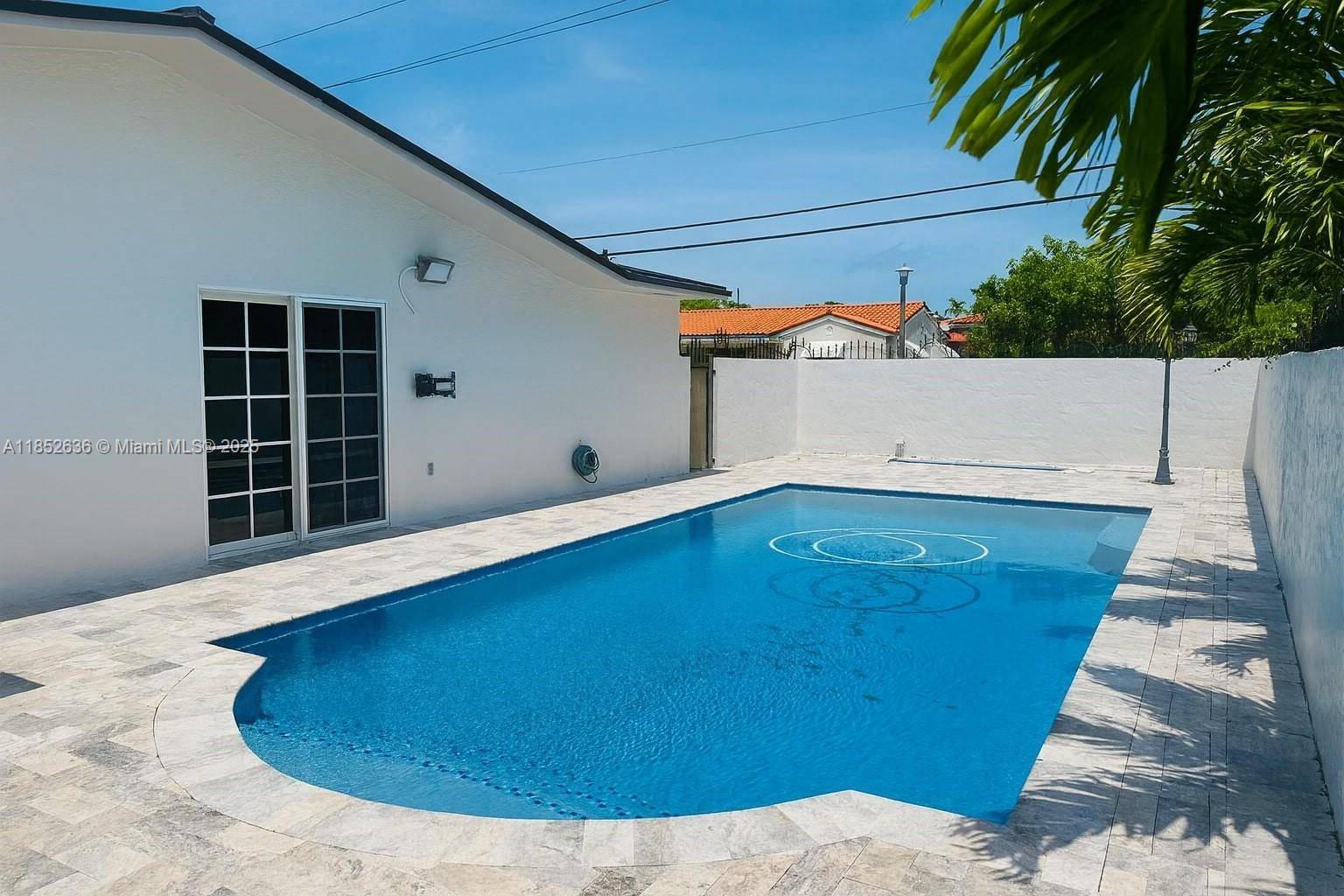 Miami, FL 33145,1900 SW 24th St