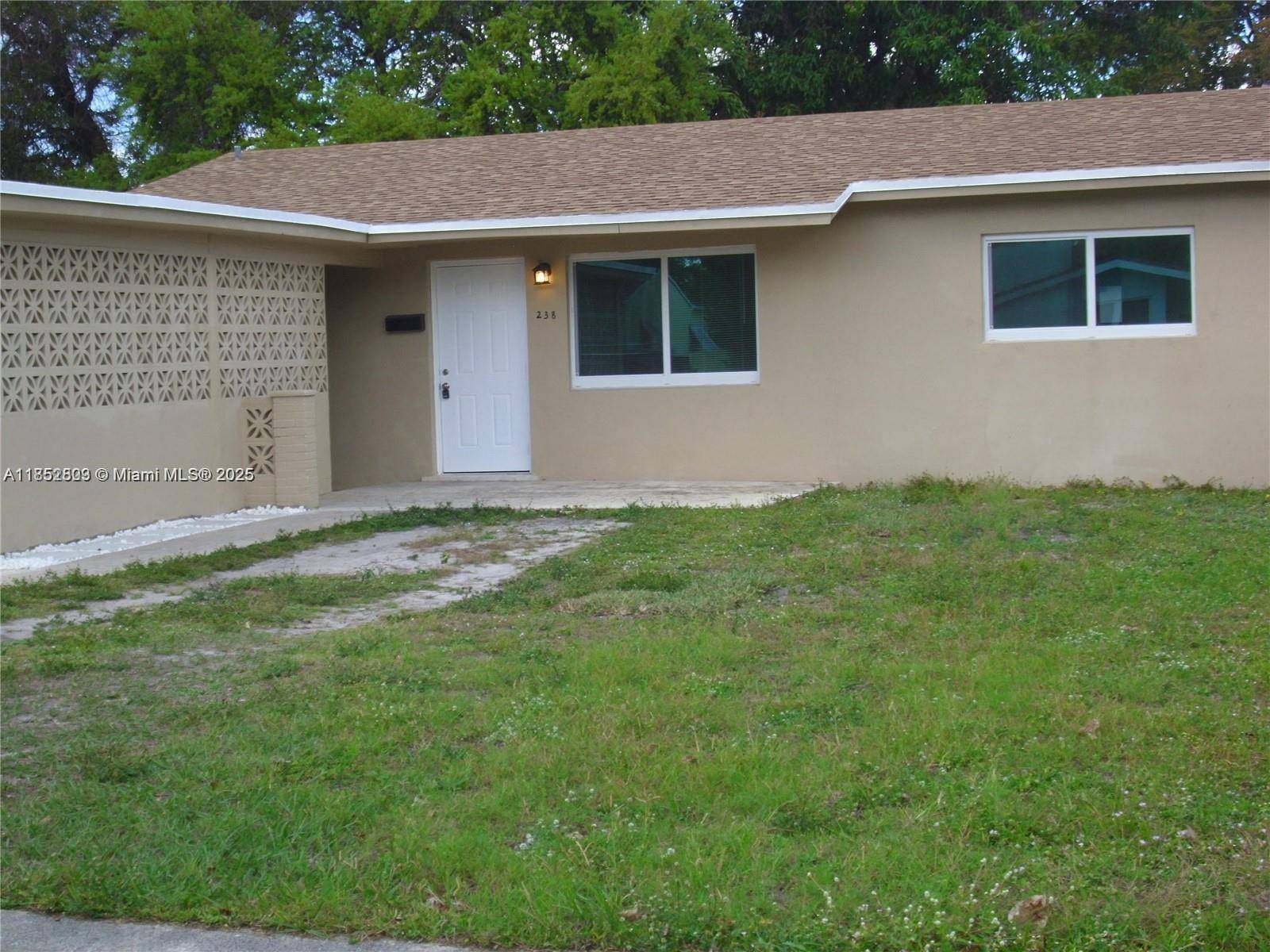 Dania Beach, FL 33004,238 SW 6th St