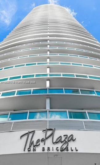 Miami, FL 33131,951 Brickell Ave #405