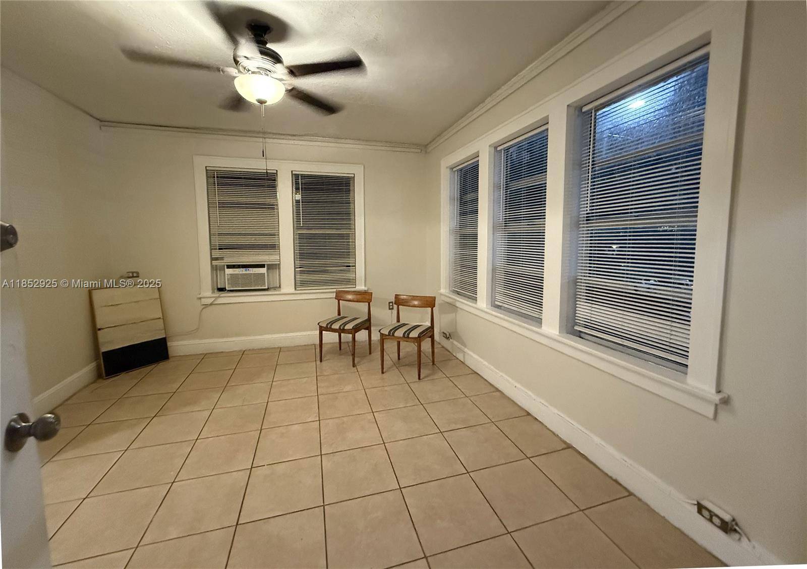 Miami, FL 33130,527 SW 7th Ct