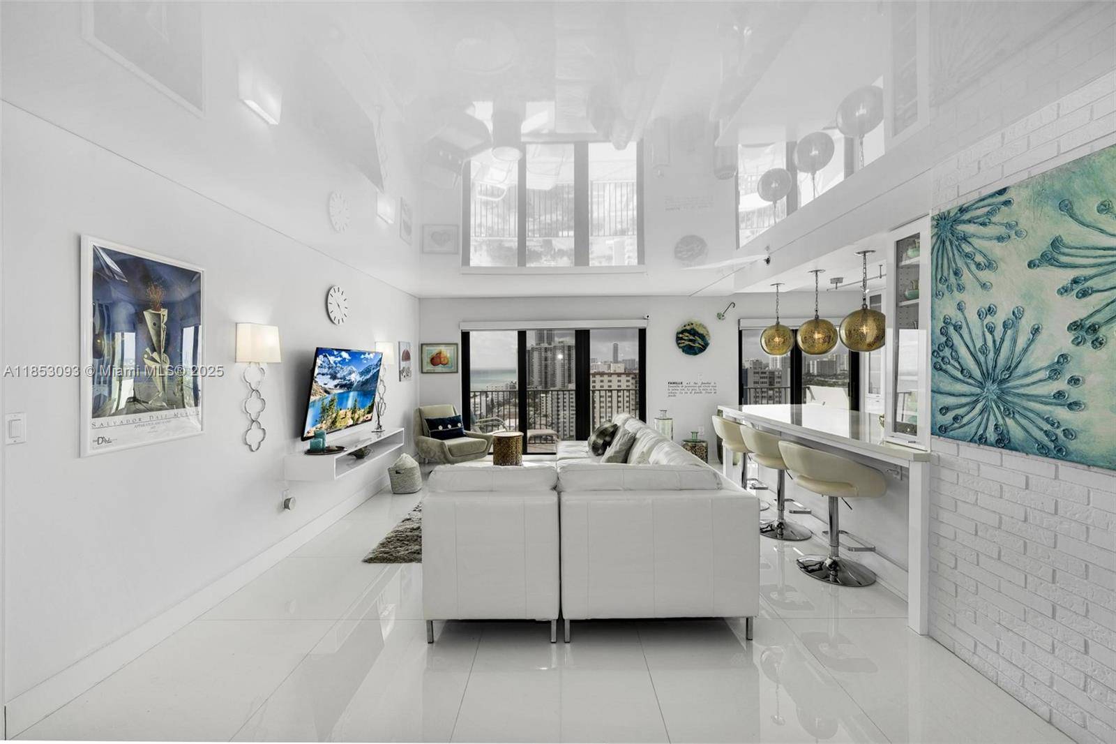 Hollywood, FL 33019,1201 S Ocean Dr #1904S