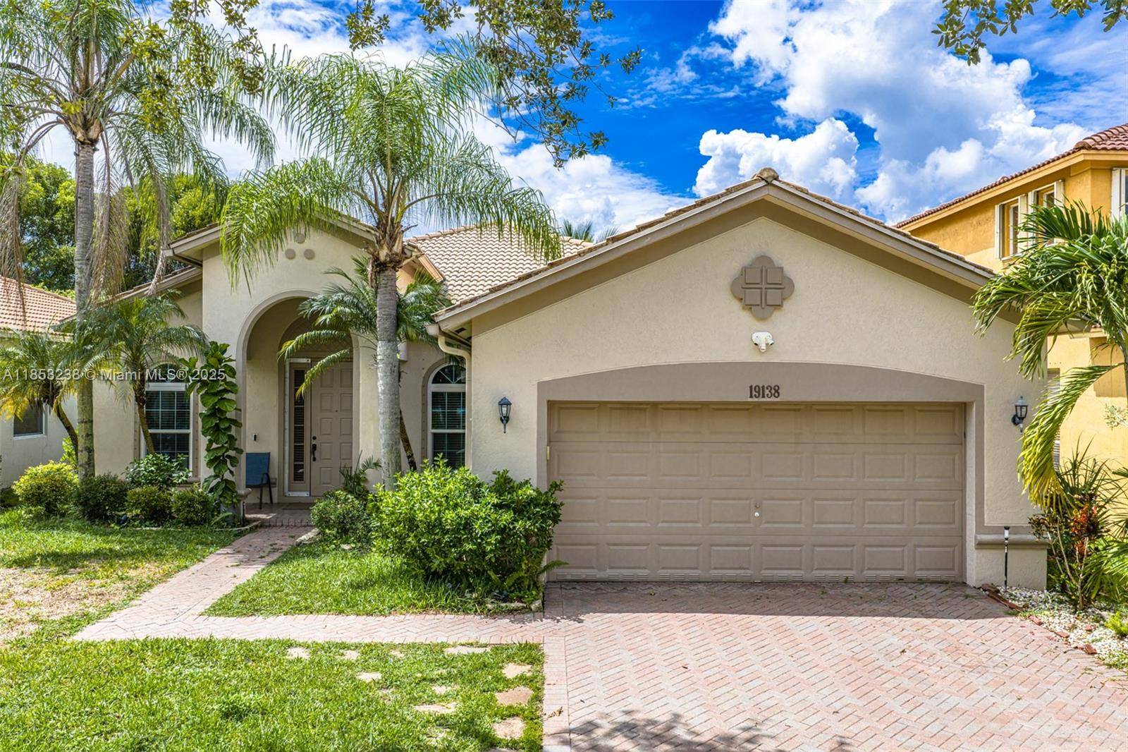 Weston, FL 33332,19138 Stonebrook St