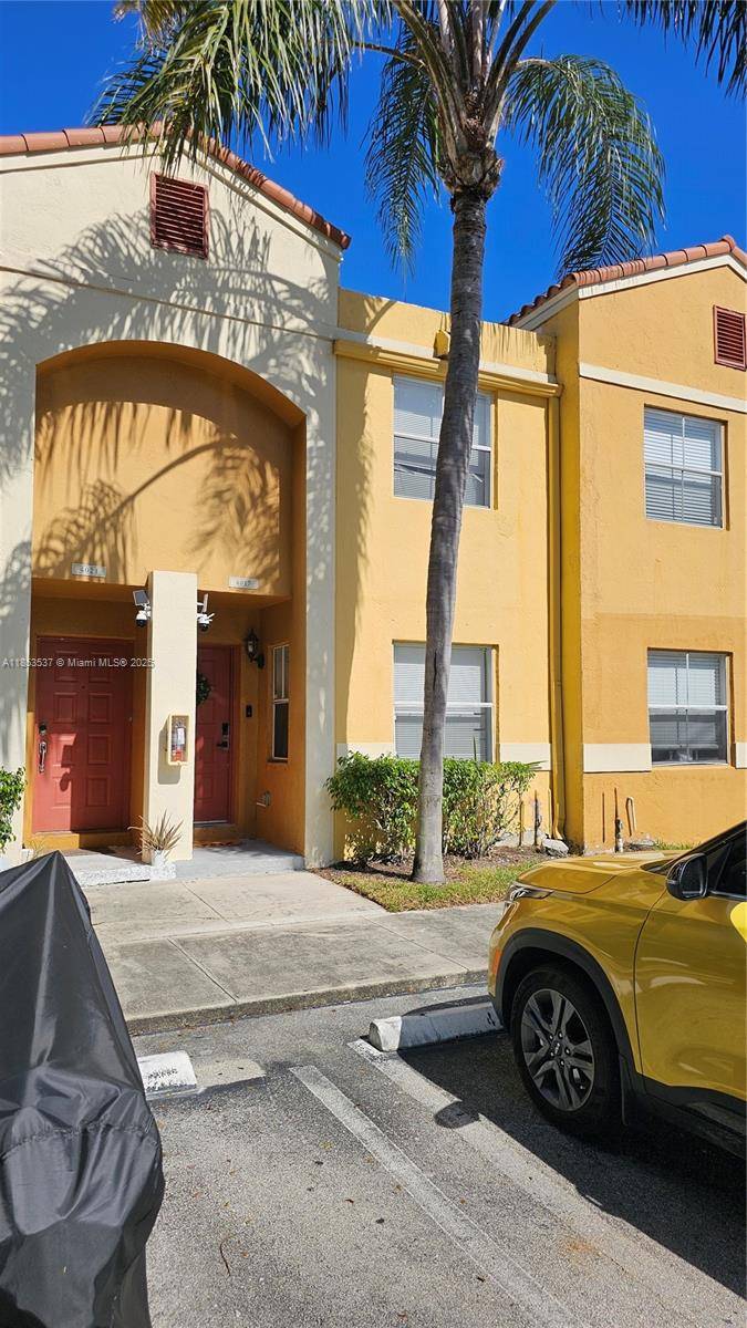 Sunrise, FL 33351,4017 NW 90th Ave #4017