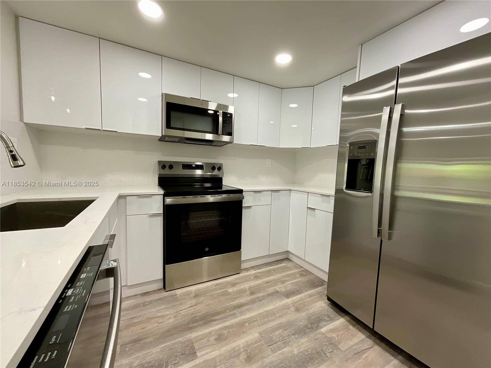 Miami, FL 33176,11281 SW 88th St #215K