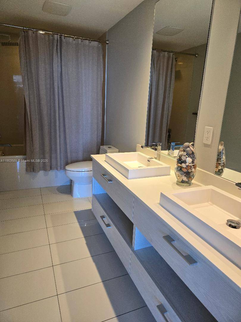 Miami, FL 33130,45 SW 9th St #2602