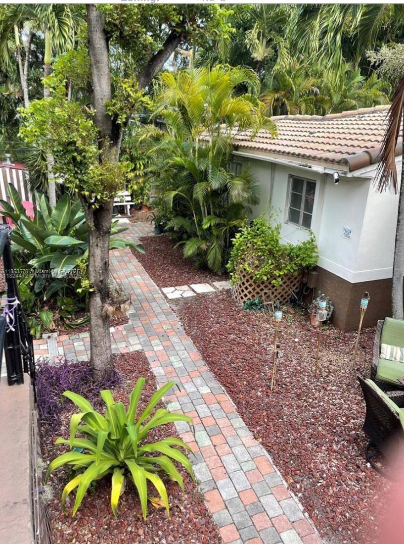 Hollywood, FL 33020,1857 Buchanan St #6