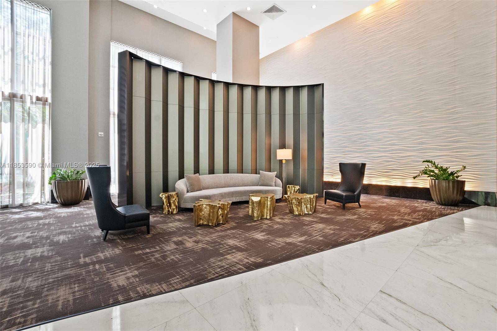 Miami, FL 33131,951 Brickell Ave #3207