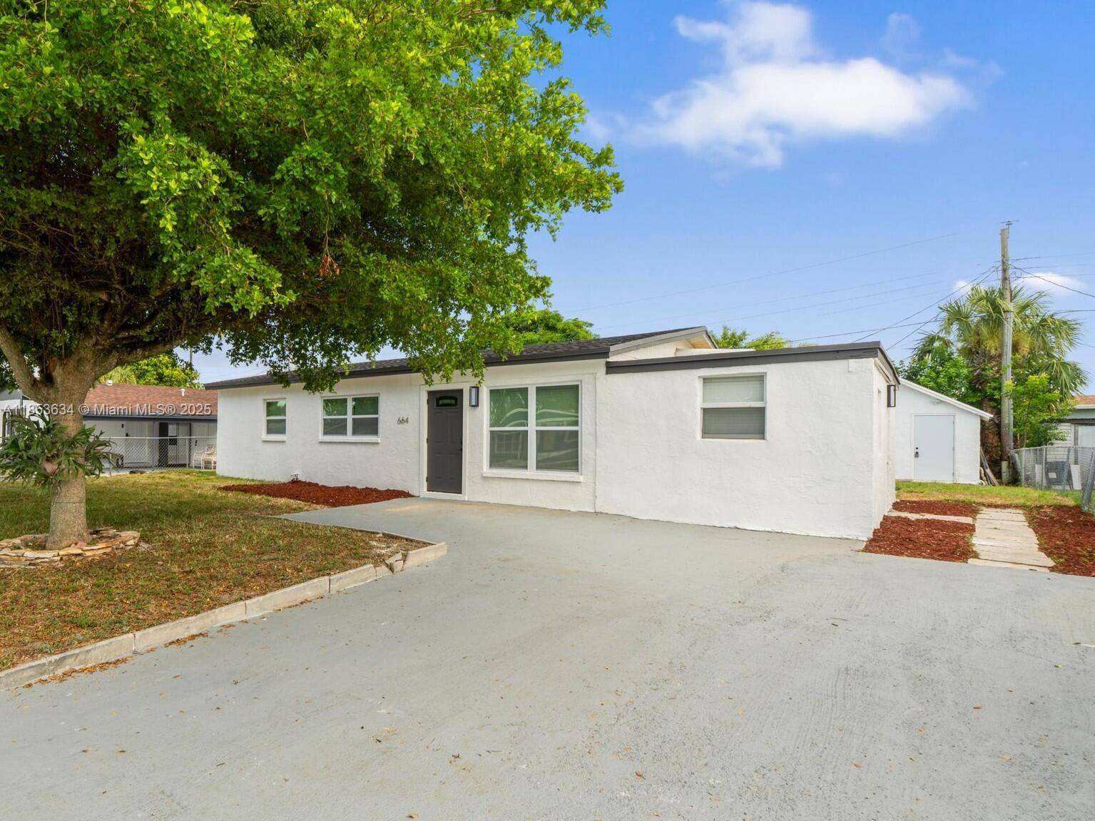 Pompano Beach, FL 33060,664 NW 21st St