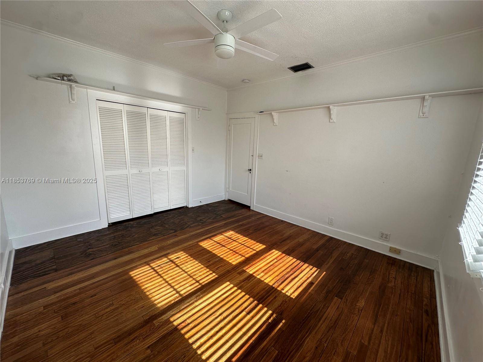 Fort Lauderdale, FL 33315,411 SW 19th St #1
