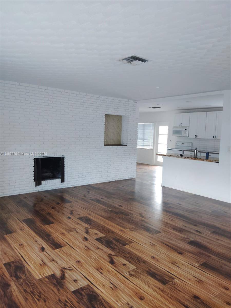 Wilton Manors, FL 33305,55 NE 25 ST