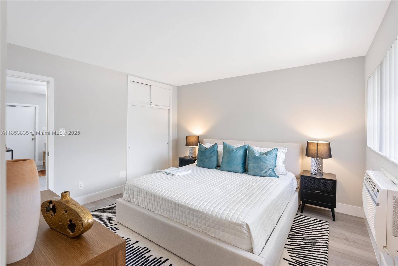Fort Lauderdale, FL 33312,1041 SW 15th Ave #4B