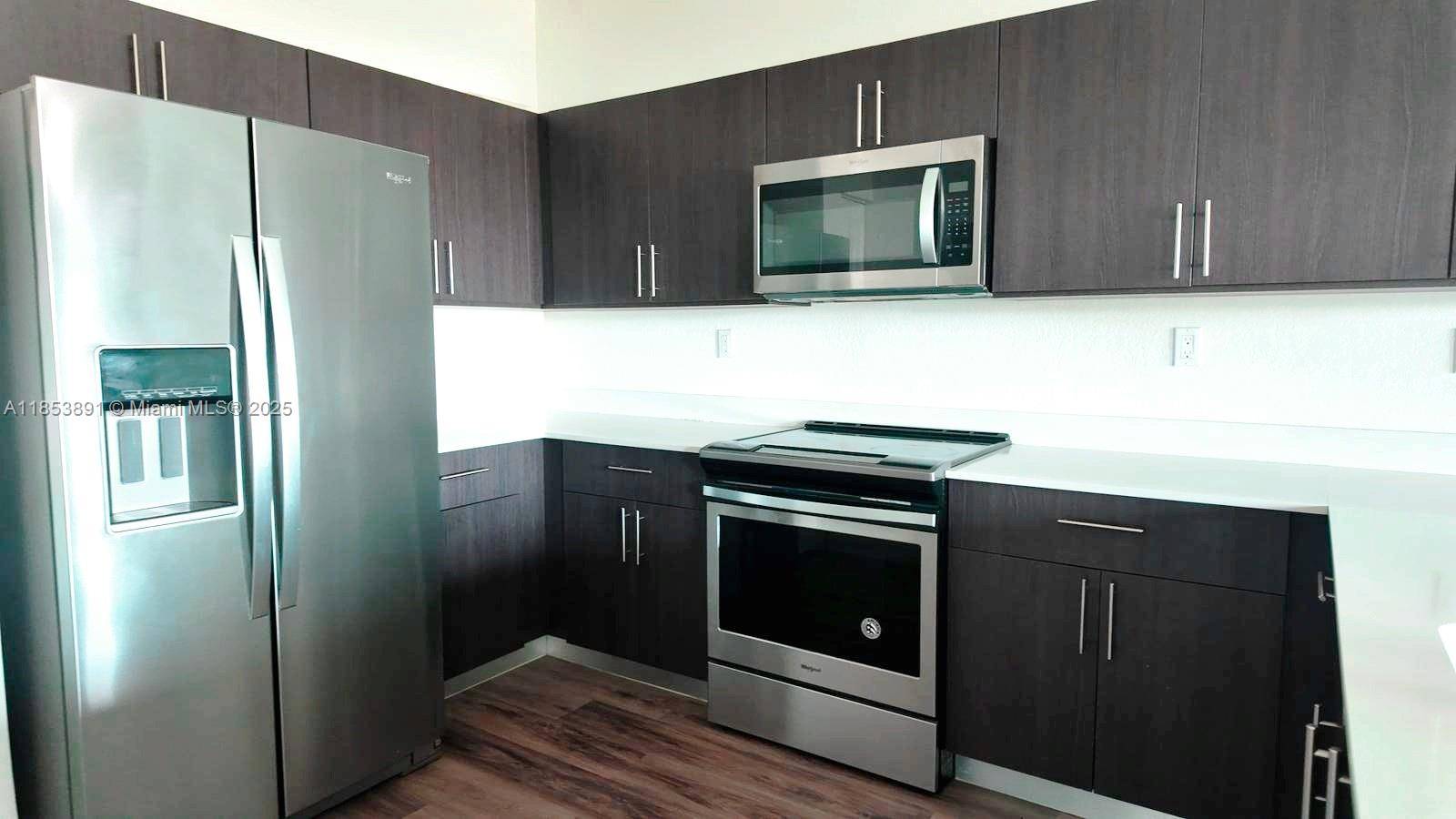 Miami, FL 33196,15560 SW 136 St ##3-206