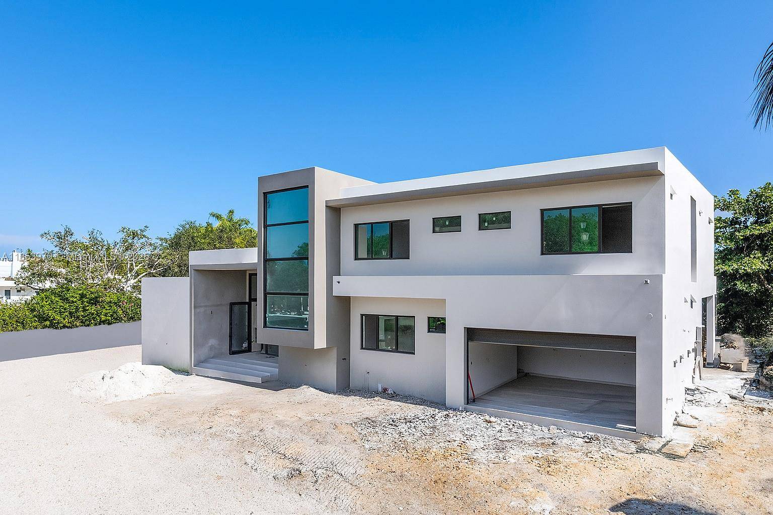 Pinecrest, FL 33156,7400 SW 127th St