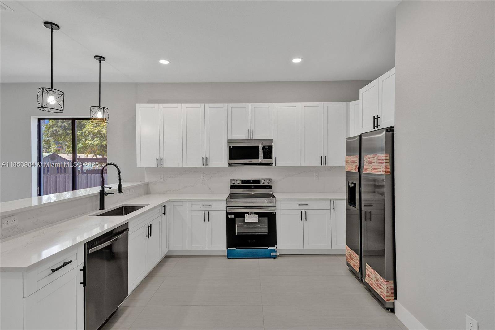 Dania Beach, FL 33004,238 NW 7th Ave
