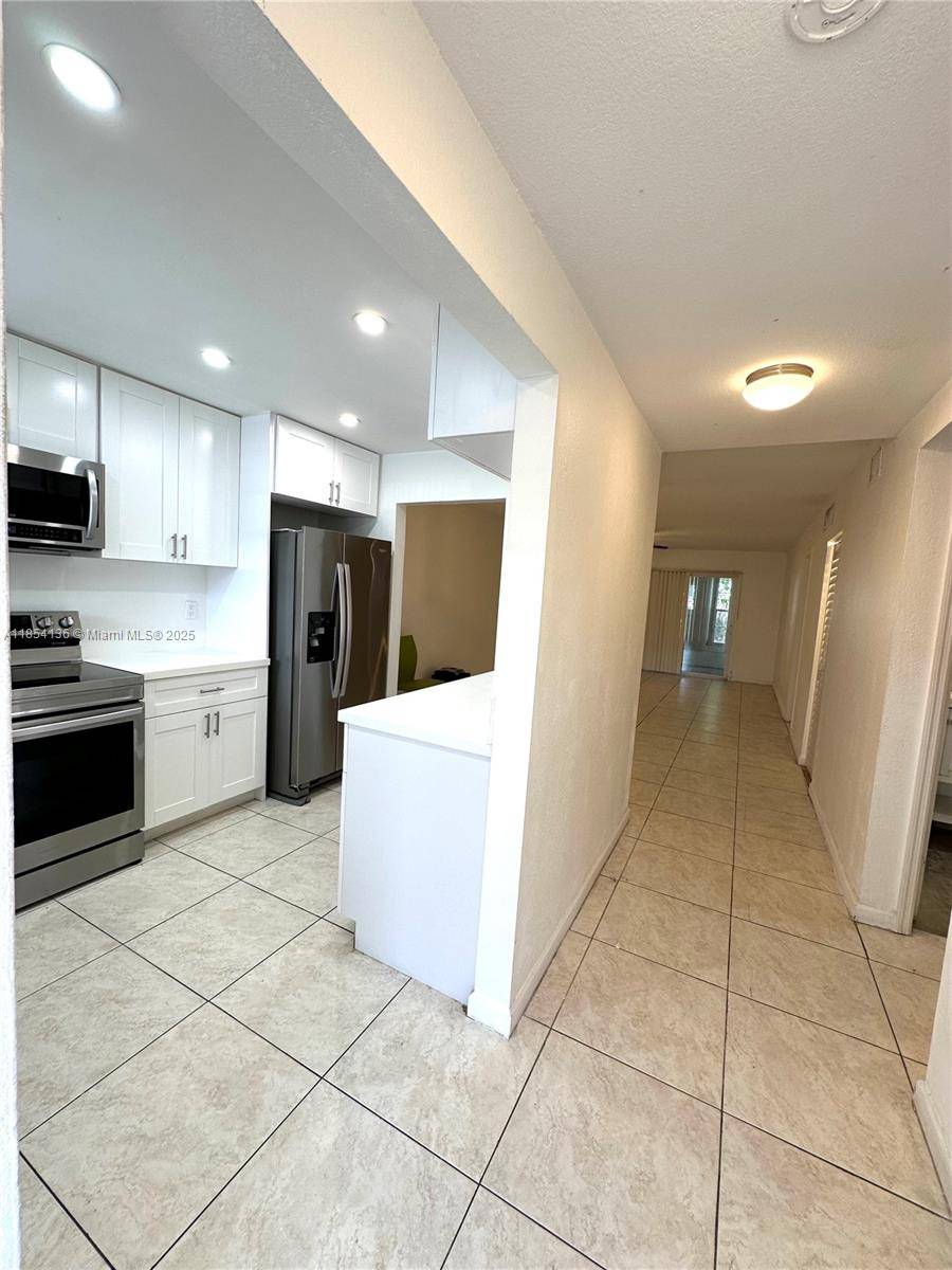 Margate, FL 33068,603 S State Road 7 #1D