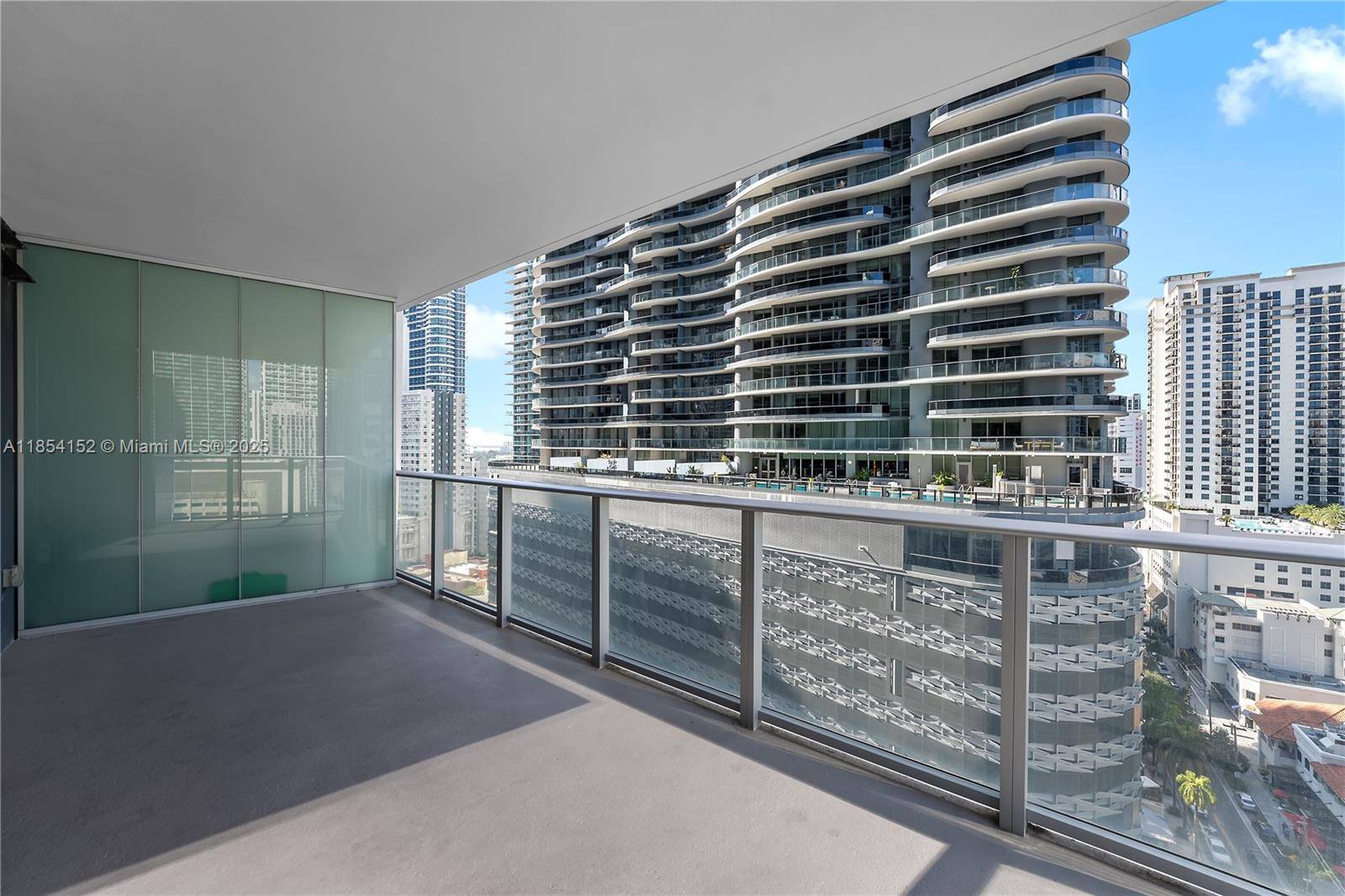 Miami, FL 33131,1010 Brickell Ave #1911