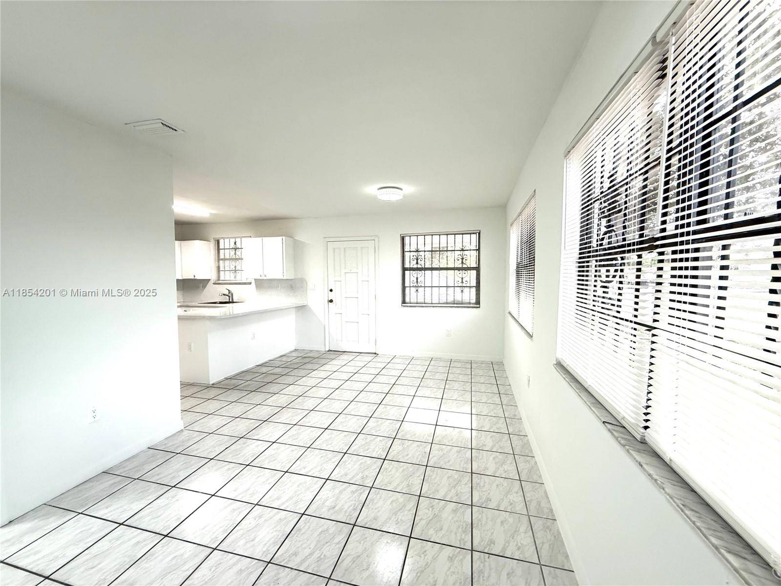 Miami, FL 33147,10273 NW 25th Ave #1