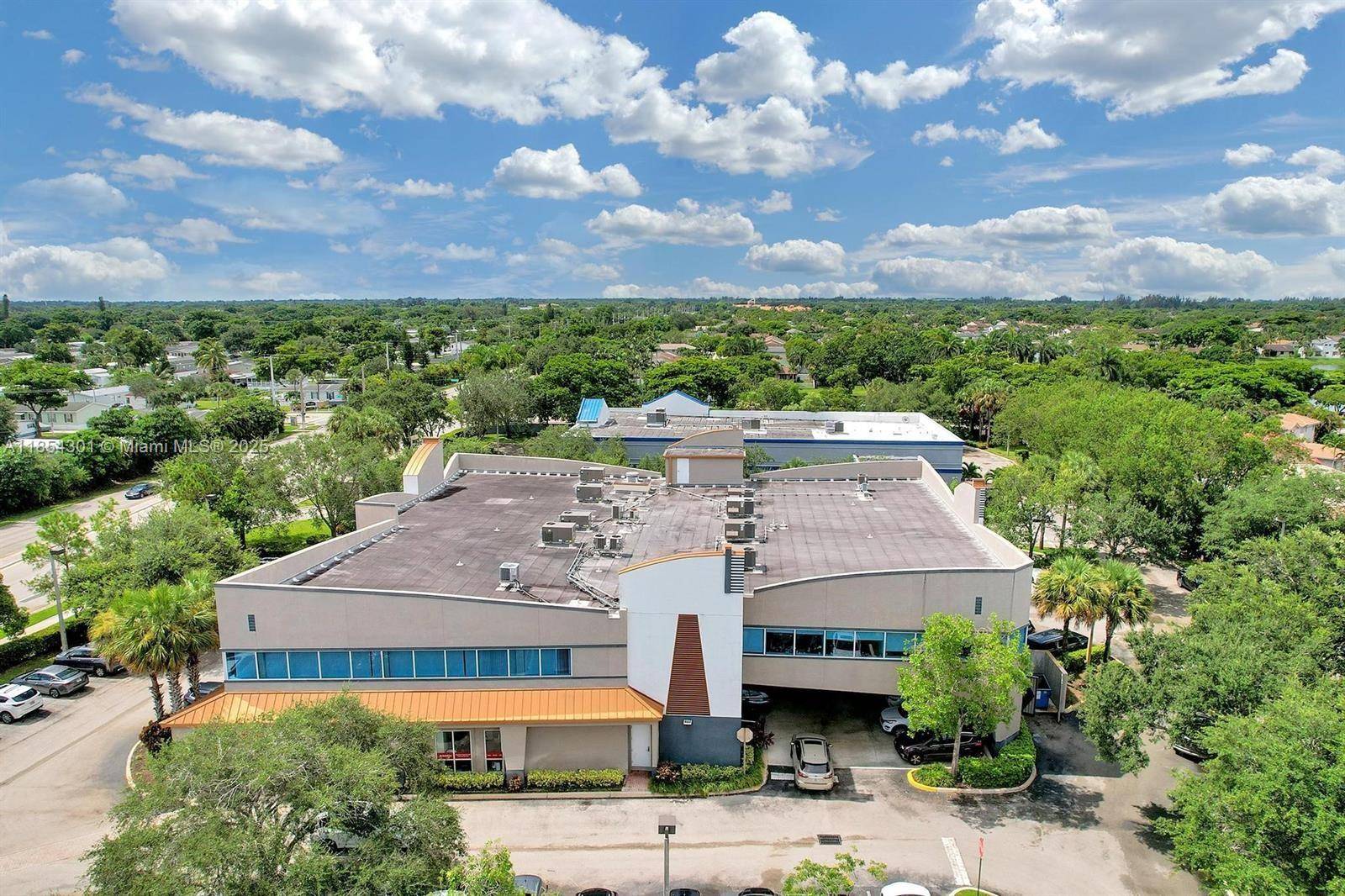 Davie, FL 33325,Address not disclosed