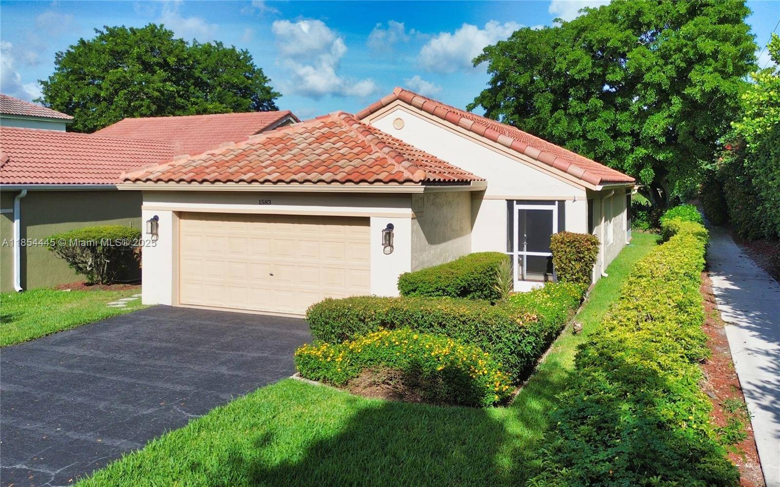 Weston, FL 33327,1583 Presidio Dr