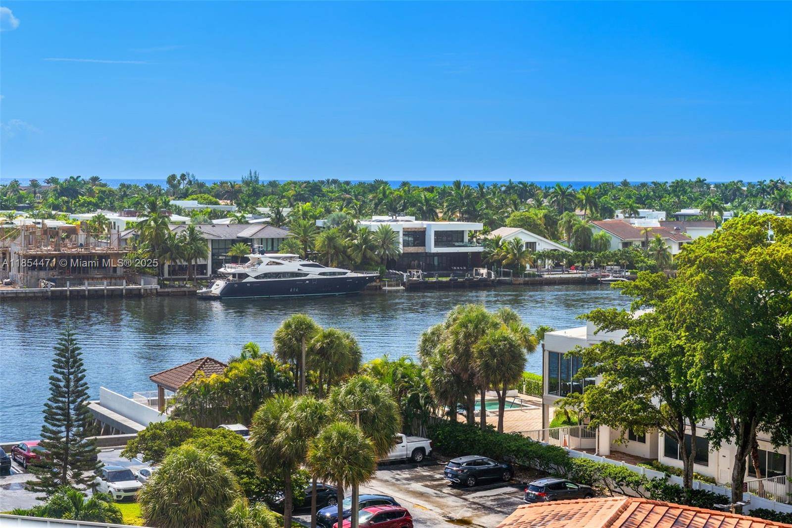 Aventura, FL 33180,20505 E Country Club Dr #736