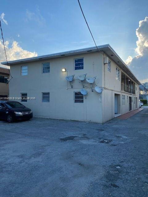 Miami, FL 33126,410 NW 47th Ave