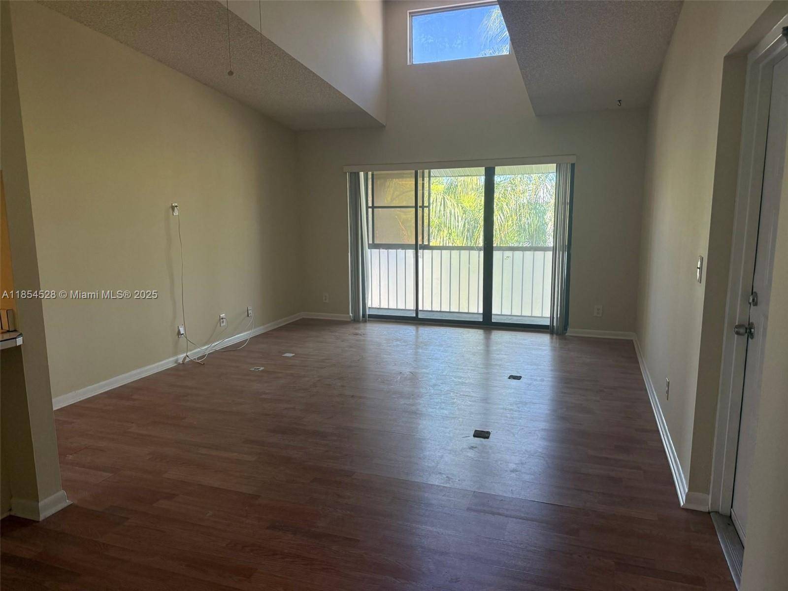 West Palm Beach, FL 33409,1009 Green Pine Blvd #H3