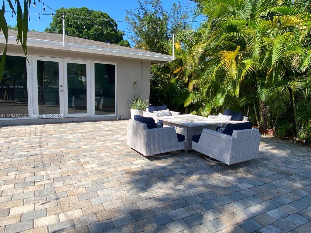 Oakland Park, FL 33334,1350 NE 30th St #0