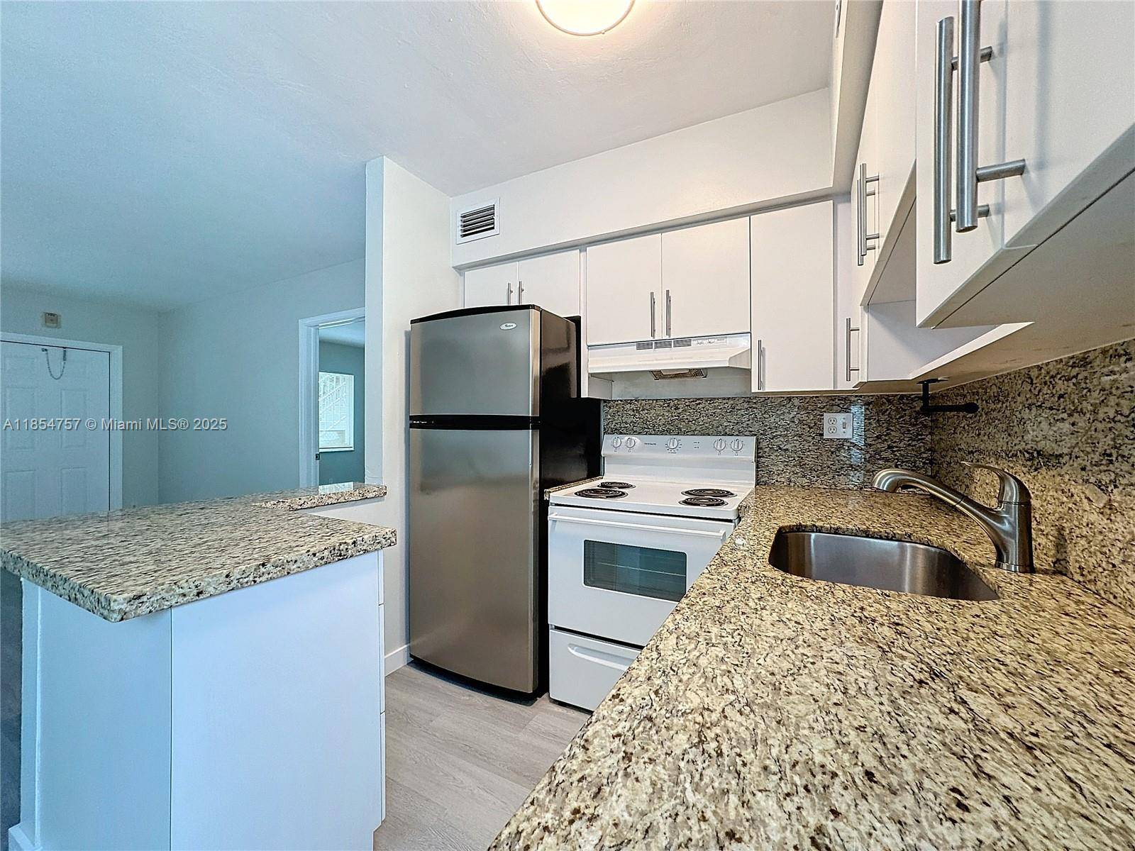 Fort Lauderdale, FL 33305,901 NE 18th Ct #105