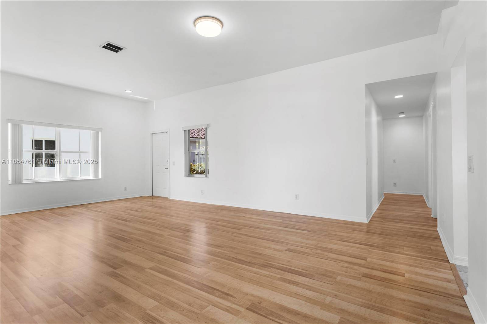 Weston, FL 33331,4202 Sabal Ridge Cir