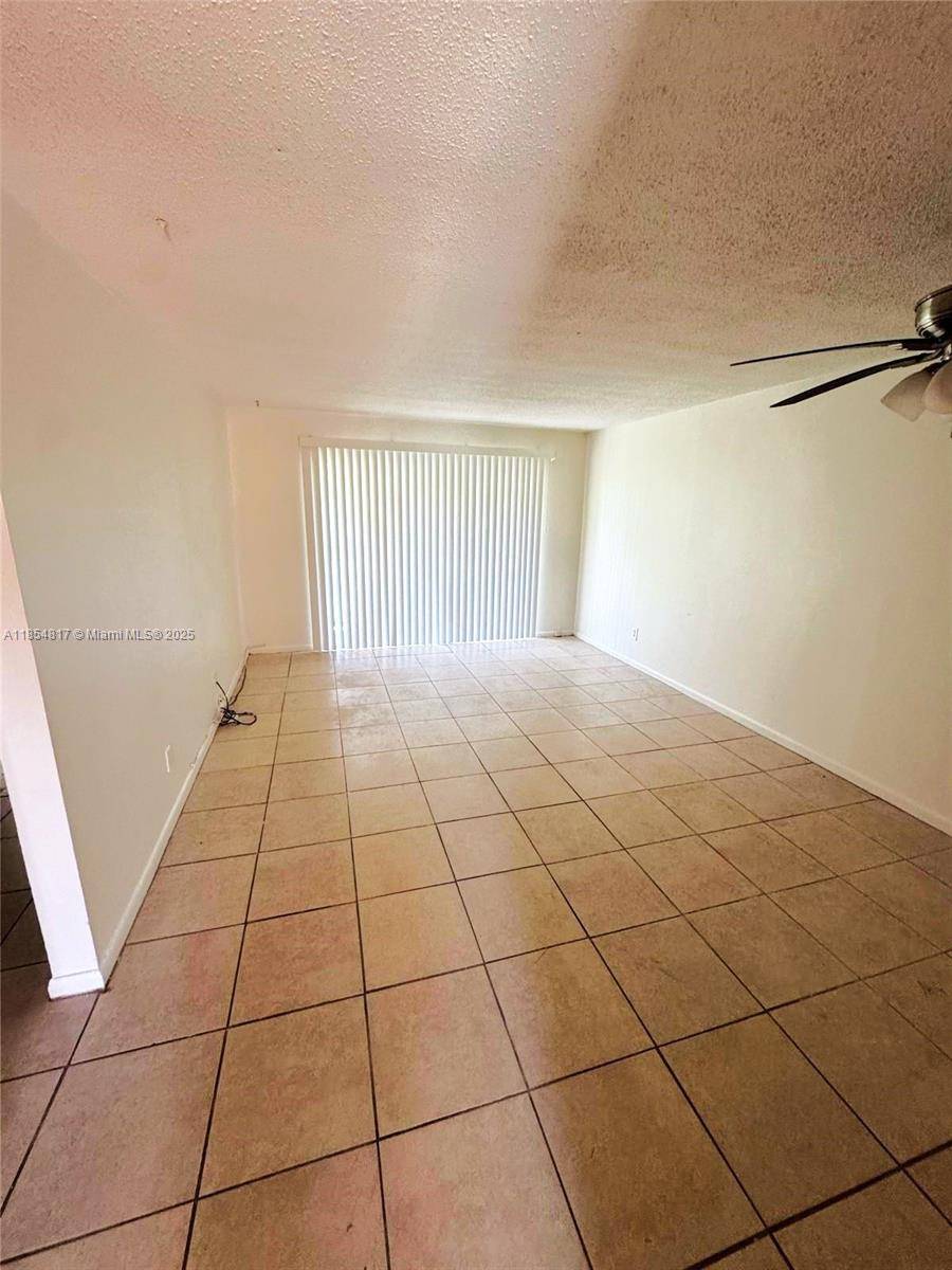 Lake Park, FL 33403,932 W Kalmia Dr #3A