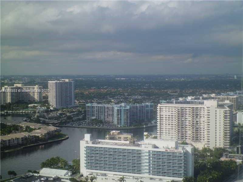 Hallandale Beach, FL 33009,1850 S Ocean Dr #3210