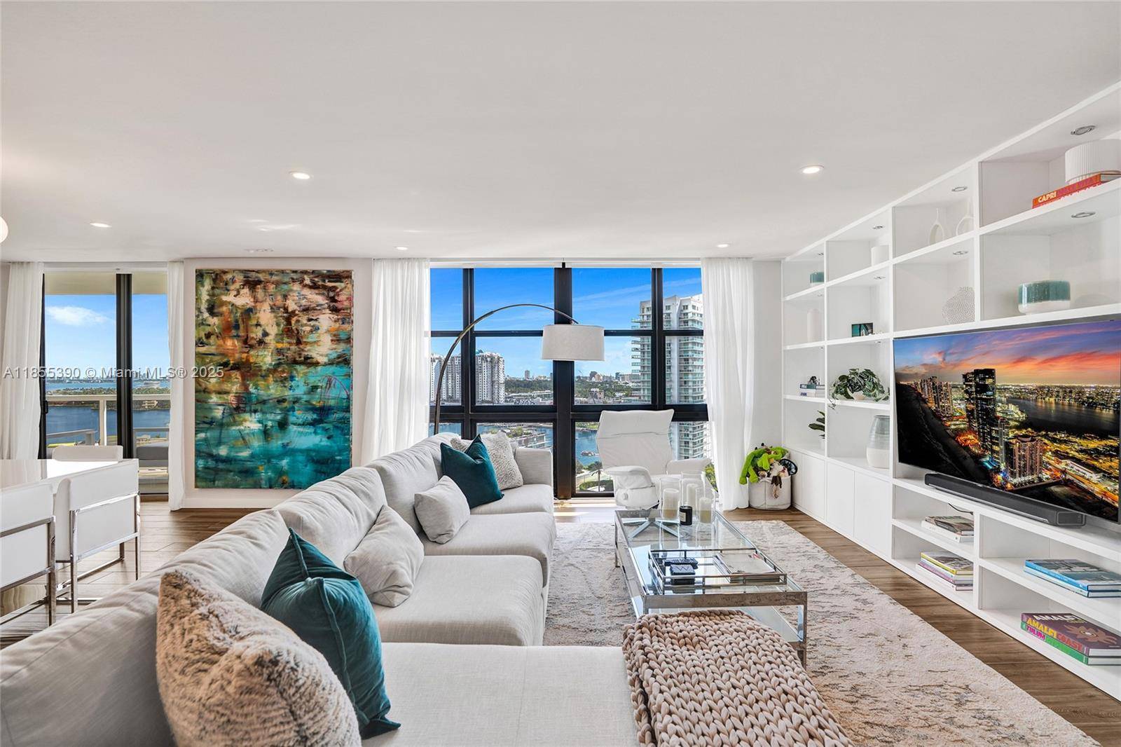 Miami Beach, FL 33139,9 Island Ave #1814