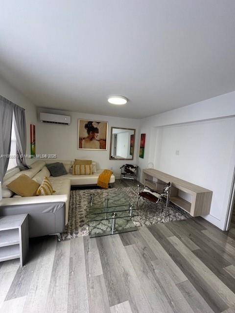 Hollywood, FL 33020,1007 S 21 Avenue #3
