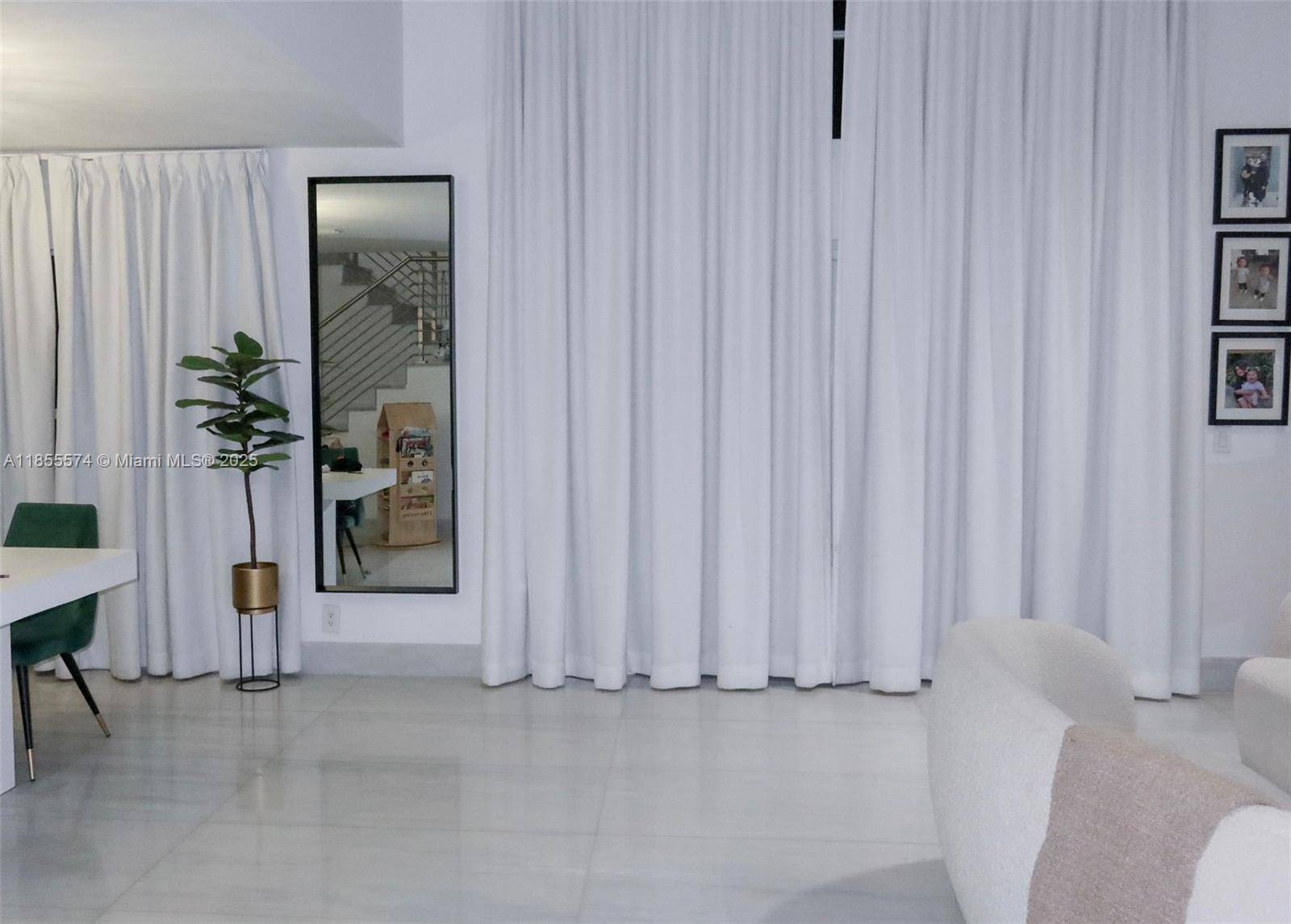 Hollywood, FL 33312,3340 SW 50th St