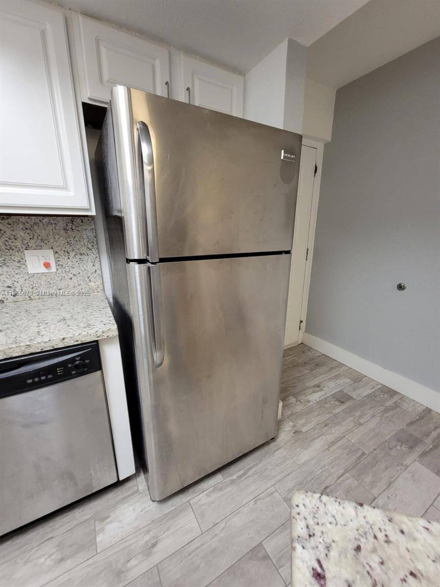 Doral, FL 33166,8245 Lake Dr #205