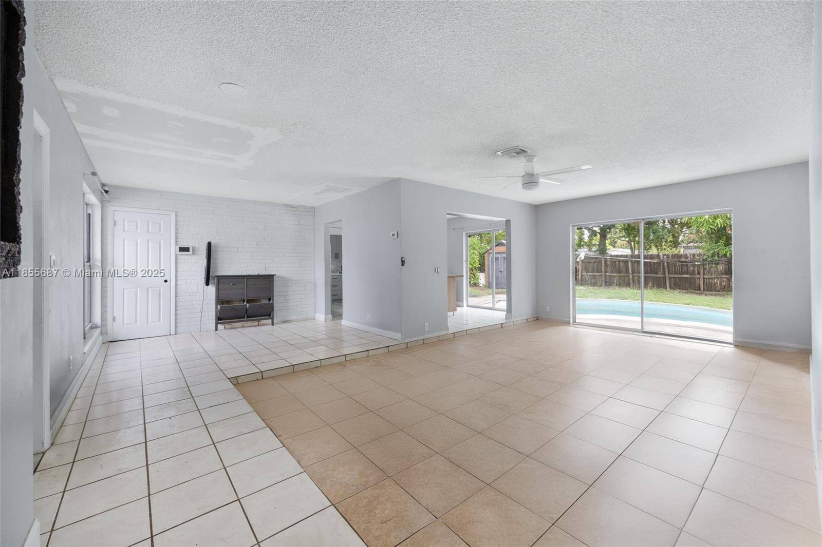 Lauderhill, FL 33313,4210 NW 23rd St