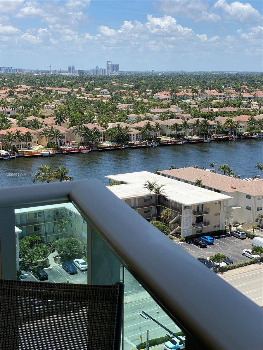 Hollywood, FL 33019,2501 S Ocean Dr #1538