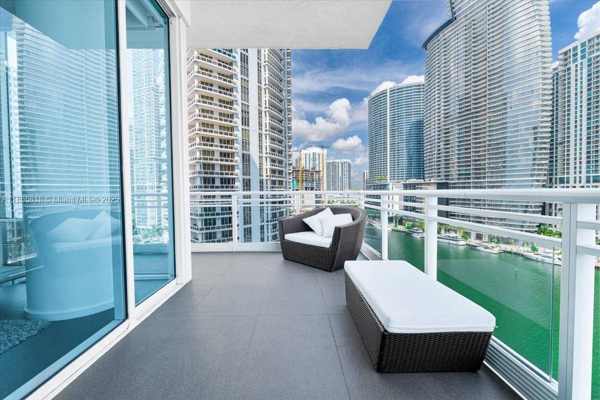 Miami, FL 33131,900 Brickell Key Blvd #1101