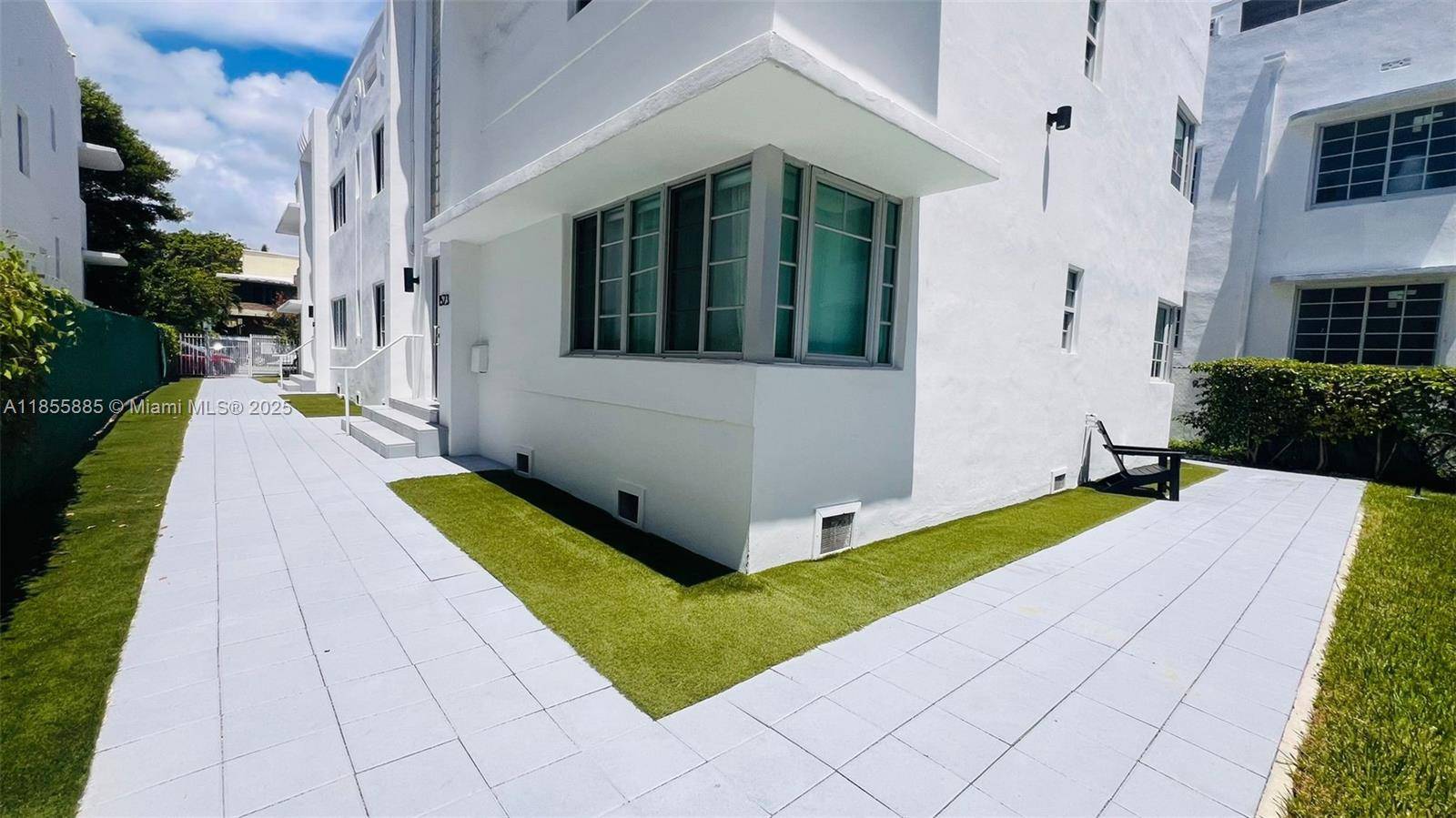 Miami Beach, FL 33139,1523 Euclid Ave #3