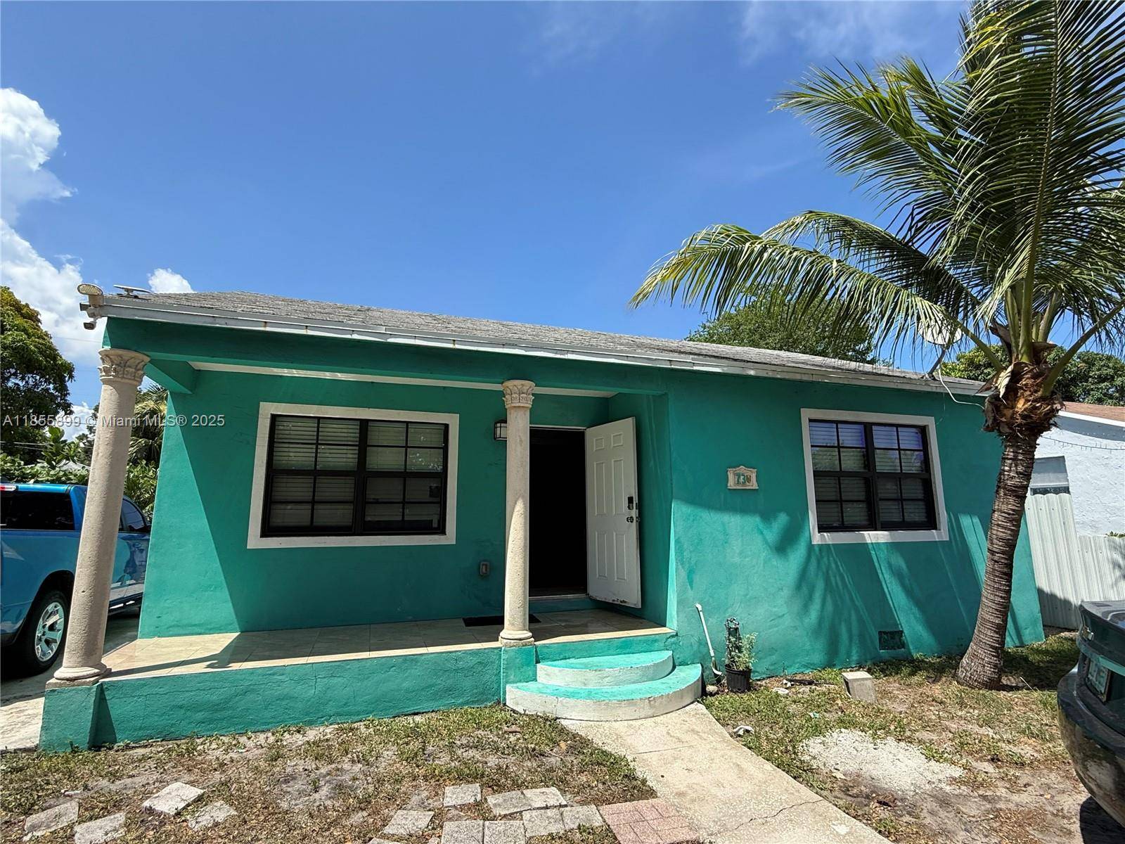 West Palm Beach, FL 33407,733 45th St