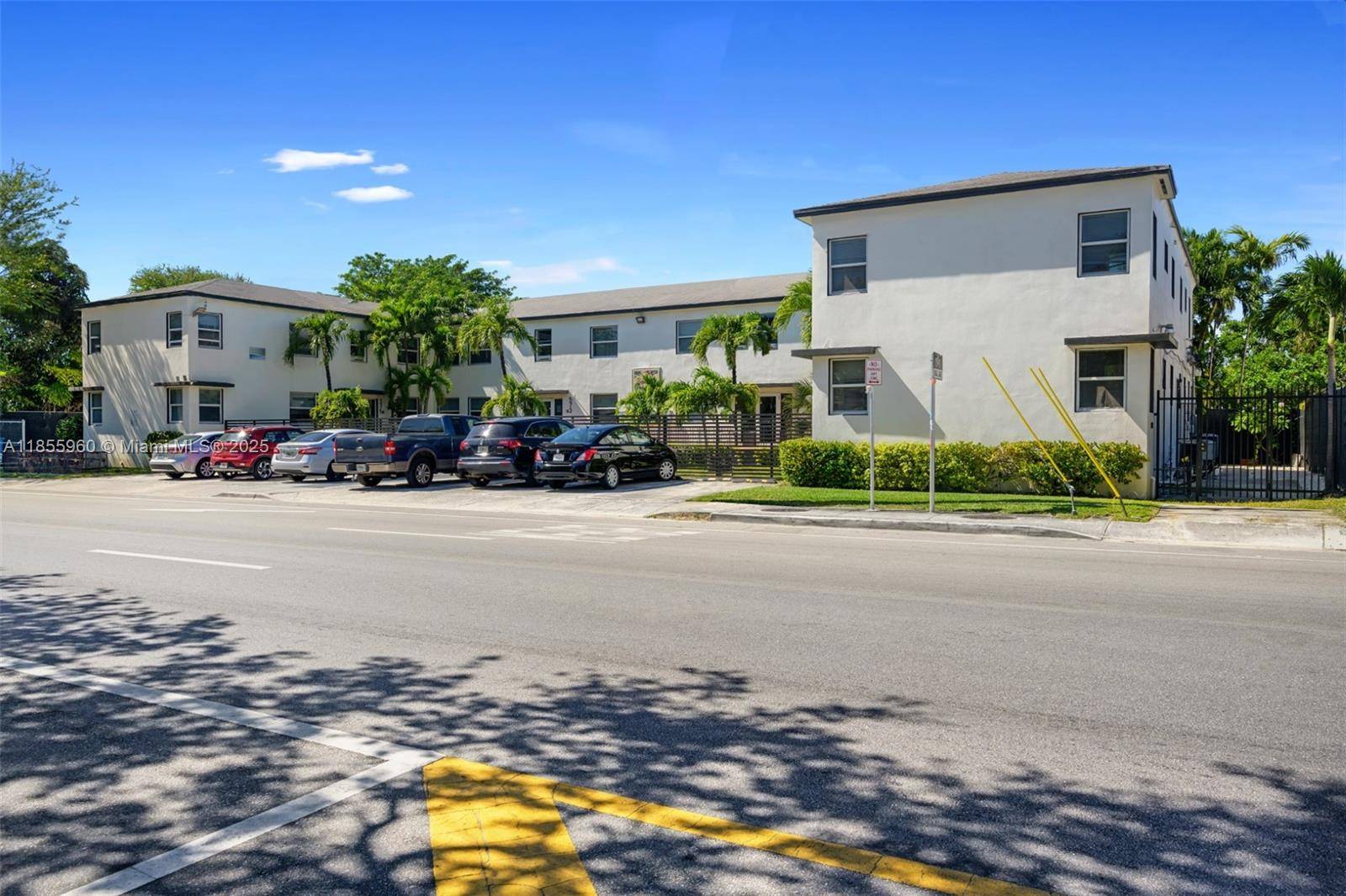 Miami, FL 33138,577 NE 82nd St #16