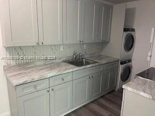 Miami, FL 33133,2920 SW 28th Ter #304