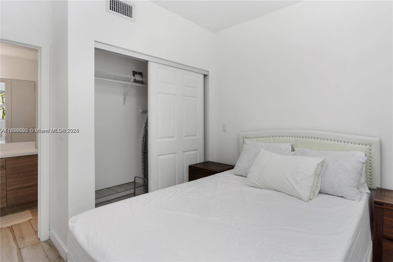 Miami Beach, FL 33139,1560 Meridian Ave #108