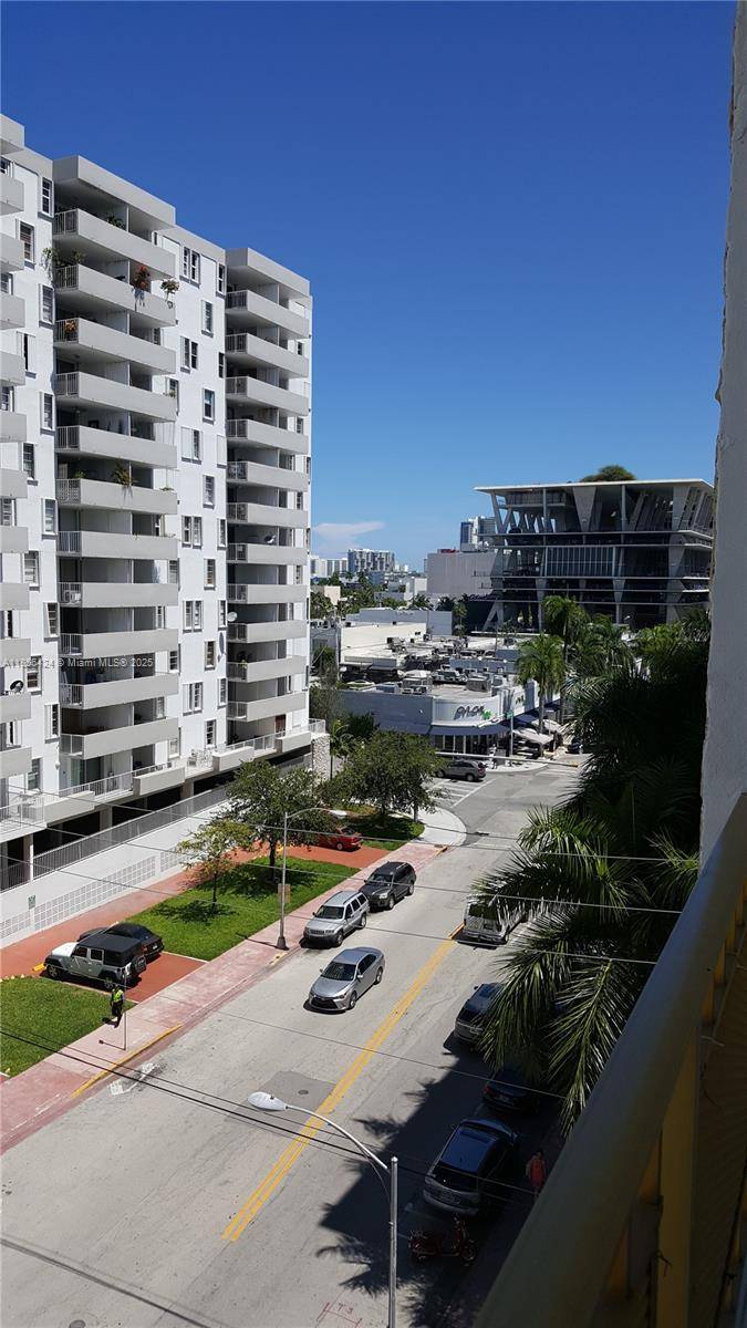 Miami Beach, FL 33139,1340 Lincoln Rd #706