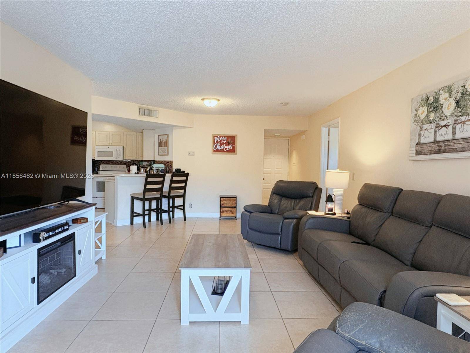 Coral Springs, FL 33067,9055 Wiles Rd #204