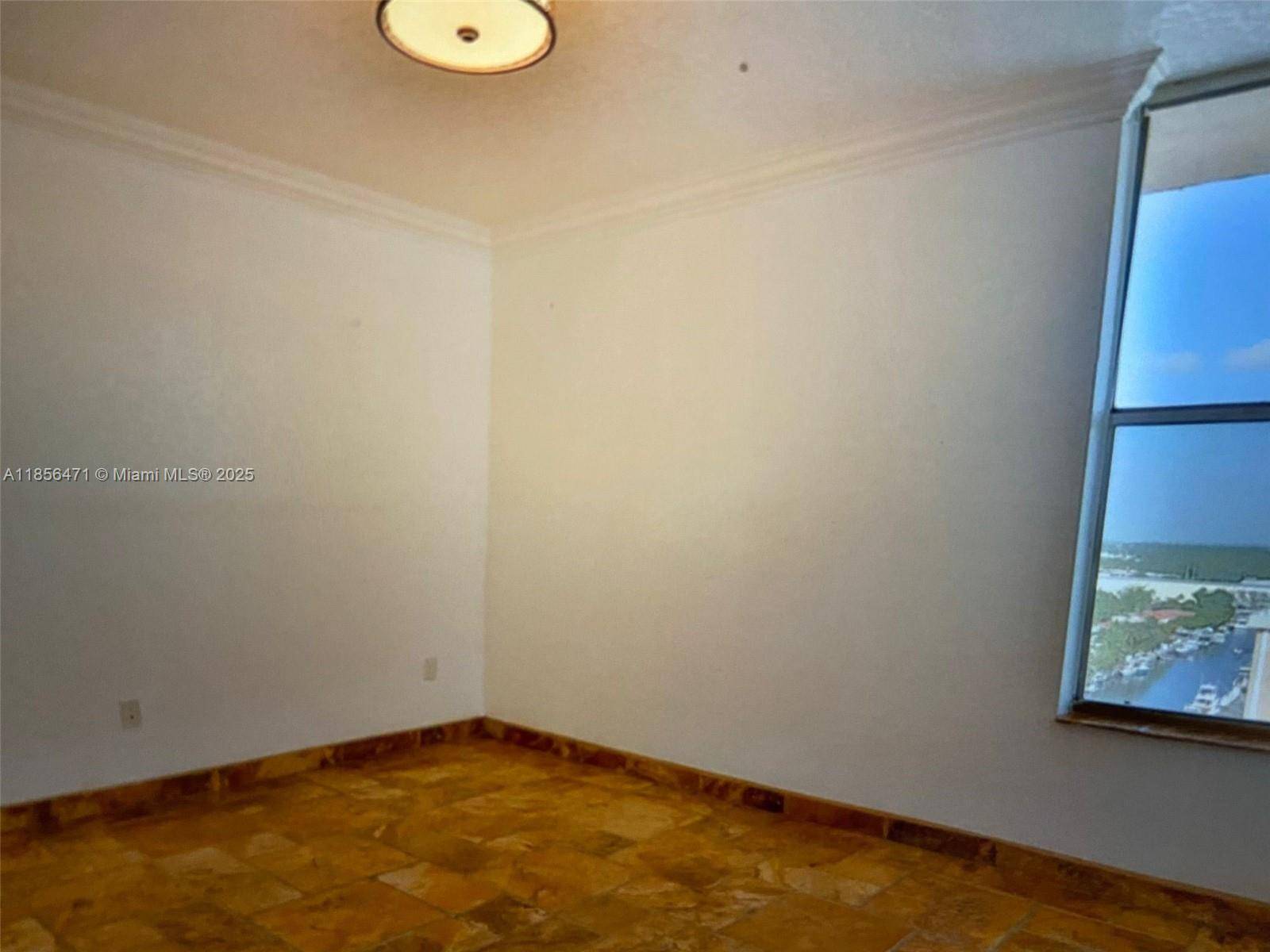 North Miami, FL 33181,2350 NE 135th St #1503