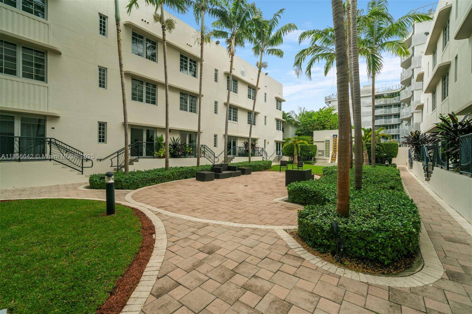 Miami Beach, FL 33139,435 W 21st St #103