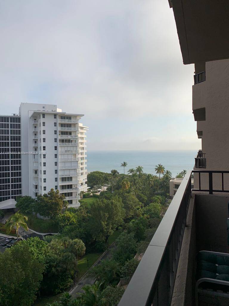 Key Biscayne, FL 33149,251 Crandon Blvd #929