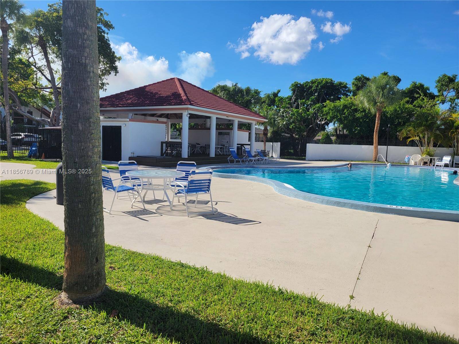 Miami, FL 33193,7415 SW 153rd Ct #203-7